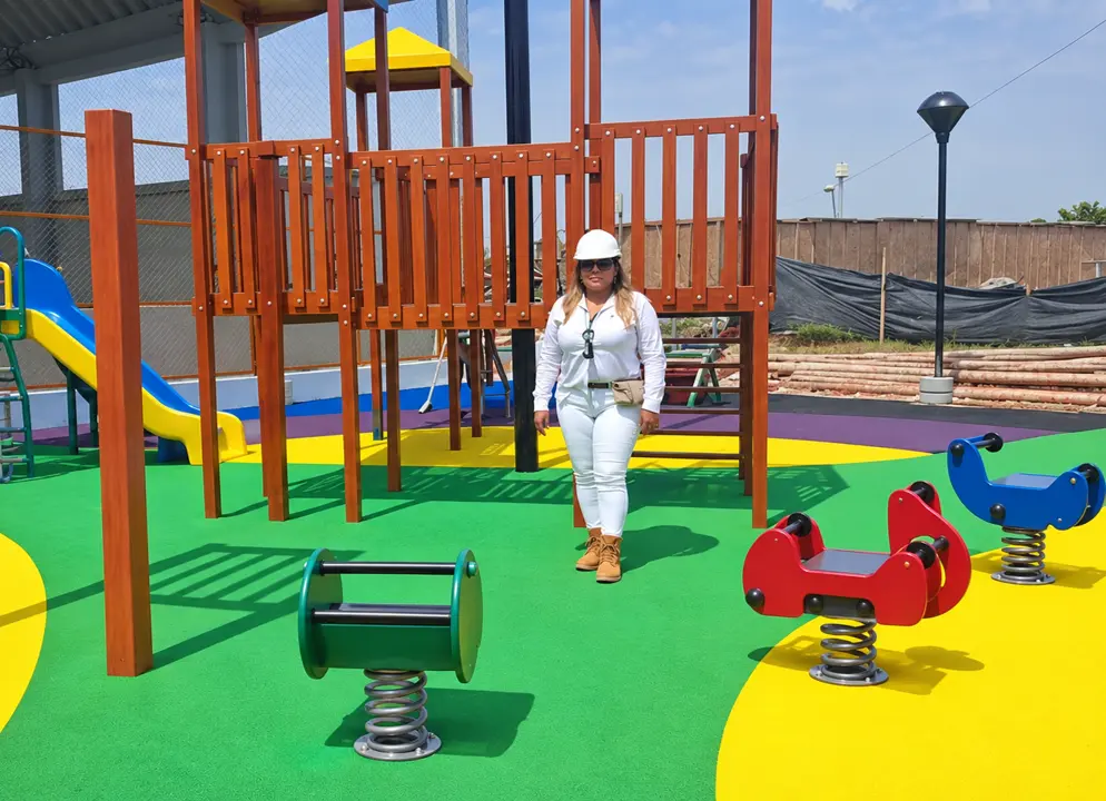 Obra INFRAESTRUCTURA RECREATIVA Y LOSAS DEPORTIVAS